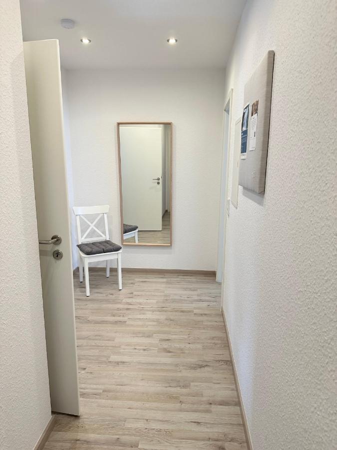 ארפורט Gemuetliche Neurenovierte Dachgeschosswohnung מראה חיצוני תמונה